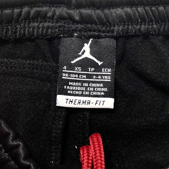 NWT Nike Air Jordan Boy Therma Fit Pants Size 4 - Picture 4 of 8